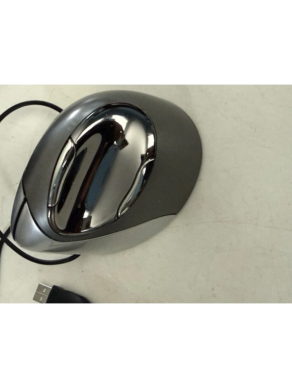 Evoluent VM4R VerticalMouse 4 Right Hand Ergonomic Mouse Flawed , Working